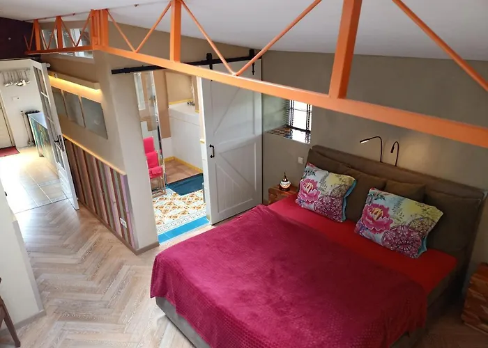 De Ketse Steenuil 卡茨休维尔